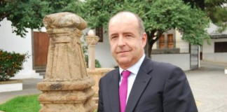 El Consejero de Economía del Gobierno de Canarias visita La Gomera