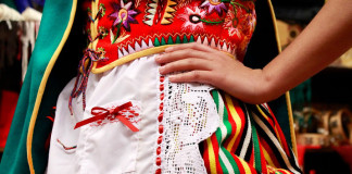 Vallehermoso acoge una exposición sobre la evolución de los trajes típicos canarios