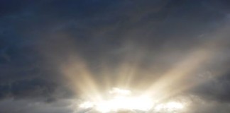 Nubes al norte del Archipiélago e intervalos y cielos despejados en el resto