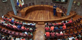 Alumnos del Colegio Luis Álvarez Cruz de Arona visitaron el Cabildo Insular