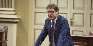 El PSOE agradece a Saavedra su rigor, esfuerzo e independencia al frente del Diputado del Común