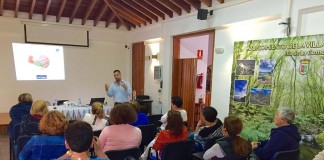 Hermigua continúa acogiendo las charlas sobre Alzheimer y otras demencias de AFATE