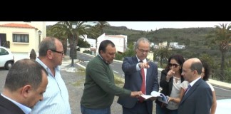 El Consejero de Sanidad visitó este martes la parcela  donde irá  ubicado el nuevo Consultorio Local de Alajeró