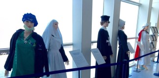 El Hospital de La Gomera exhibe una muestra sobre la evolución de la vestimenta en enfermería