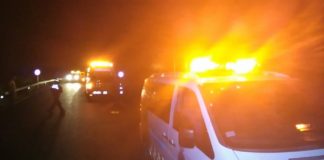 Un hombre resulta herido grave tras precipitarse con su vehículo por un barranco en La Gomera