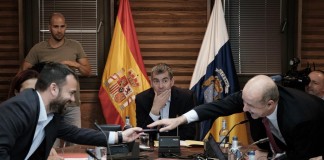 El Gobierno de Canarias aprueba un plan para reordenar su personal, recuperar el empleo público y frenar su caída
