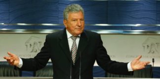 Nueva Canarias recuerda a Susana Díaz que votó ‘no’ a Rajoy y el PSOE se abstuvo