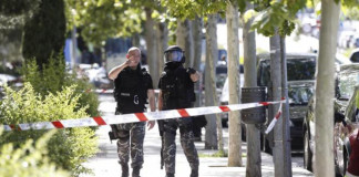 Se suicida el policía atrincherado en un restaurante de Alcobendas