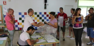 La participación en La Gomera es prácticamente idéntica a las 13:00 horas con respecto a 2015