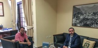 El alcalde de San Sebastián recibe al director del Instituto Canario de la Vivienda