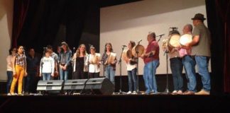 El Aula de Folclore del IES Poeta García Cabrera clausuró la Escuela de Verano de Canarias.