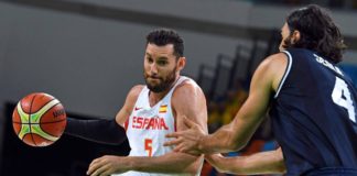 España voltea a Argentina para aterrizar en cuartos