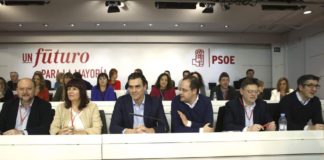 Media ejecutiva estudia dimitir para forzar la salida de Pedro Sánchez