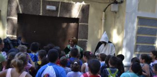 El Cabildo organiza una ruta teatralizada y actividades de prevención contra las drogas para los más jóvenes