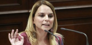 En esta Canarias hay poco que celebrar