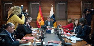 Sanidad prorrogará el convenio de asistencia jurídica para el personal de los centros sanitarios