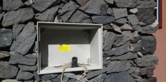 Sí se puede Vallehermoso reclama una solución inmediata para el suministro eléctrico del Centro Social de Alojera