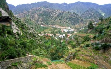 Vallehermoso avanza en la obra del encauzamiento del barranco con una visita técnica de seguimiento