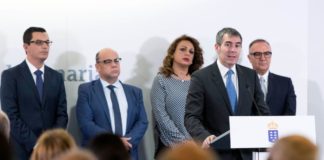 No hay PSOE ni para una moción de censura