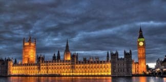 Las menores restricciones a los británicos disparan las reservas en España un 400%