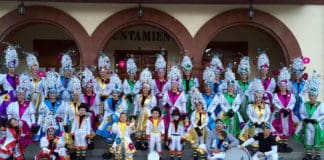 Gala de presentación del disfraz de la murga ‘Tronchi Ponchi Monchi’ el próximo sábado