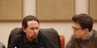 Podemos afronta un congreso a todo o nada fracturado en dos