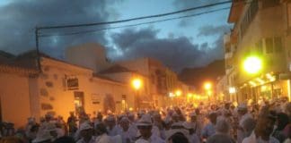 San Sebastián celebra este lunes uno de los días grandes de su carnaval con los polvos talcos