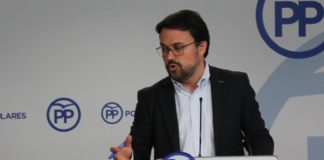El PP de Canarias decide este jueves si entra en el Gobierno regional