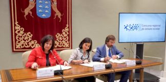 Parlamento, Gobierno y cabildos crean el primer concurso regional de debate para estudiantes de tercero y cuarto de la ESO