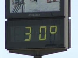 Altas temperaturas y continúa la calima en Canarias este domingo