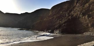 ADGomera responsabiliza a Negrín del cierre hace dos años del kiosco-bar de la playa de La Caleta