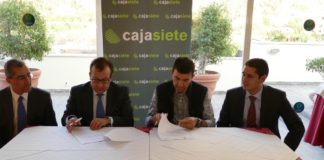 Renovado el convenio entre Cajasiete y la Asociación insular profesional de La Gomera