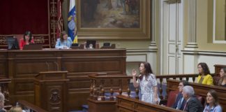 Hernández exige a Clavijo que deje de ser “el presidente de un Gobierno sin alma”