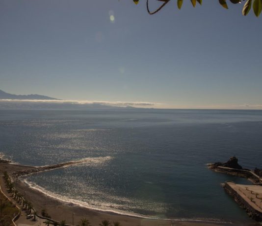 Hallan el cadáver de un hombre flotando en el mar en la costa de San Sebastián de La Gomera