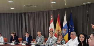 Cabildo y Radio ECCA constituyen el consejo asesor insular