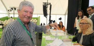 Quevedo pide modificar el Estatuto canario y la norma electoral a cambio de su voto