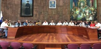 El Pleno del Cabildo de La Gomera respalda la triple paridad como eje vertebrador de Canarias