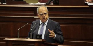 Curbelo reivindica en el Parlamento la protección del silbo gomero para evitar su pérdida como seña de identidad