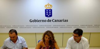 Cristina Valido y Manuel R. Plasencia firman el Acuerdo Marco de reparto para la financiación de los servicios sociales comunitarios