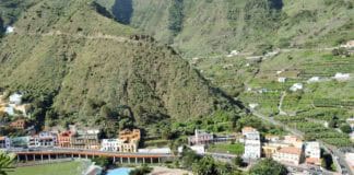 Hermigua reorganiza los horarios del campo de fútbol y amplía su uso