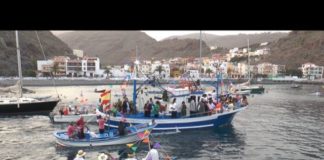 Celebrada la tradicional  procesión marinera de la Virgen del Carmen en Playa de Santiago