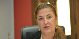 Los cabildos piden más recursos para hacer frente a la llegada de inmigrantes