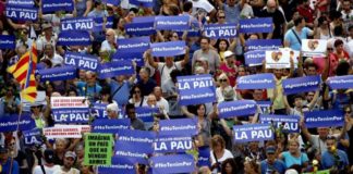 Medio millón de personas desbordan el centro de Barcelona en contra del terrorismo