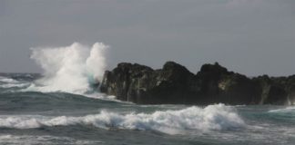 Canarias estará este lunes en aviso amarillo y naranja por vientos de más de 100 km/h y olas de 6 metros