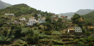 El Ayuntamiento de Vallehermoso adjudica las obras de mejora en los barrios de Los Loros y Banda de Las Rosas