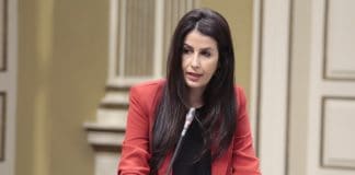 Mendoza requiere medidas eficaces para luchar contra las altas tasas de paro juvenil en Canarias