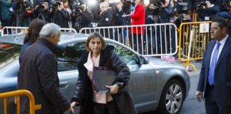 Forcadell y miembros de la Mesa del Parlament acatan en el Supremo el artículo 155 y limitan la DUI a algo «simbólico»