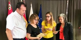 Cabildo de La Gomera y Fundación MAPFRE Guanarteme presentan los talleres educativos “Seguridad vial con Ipad, bicis y cascos”