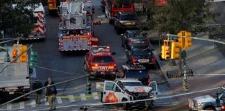 Suman 8 muertos por ataque terrorista en Nueva York