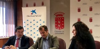 El Cabildo de La Gomera y CaixaBank firman un convenio para el fomento de la actividad empresarial